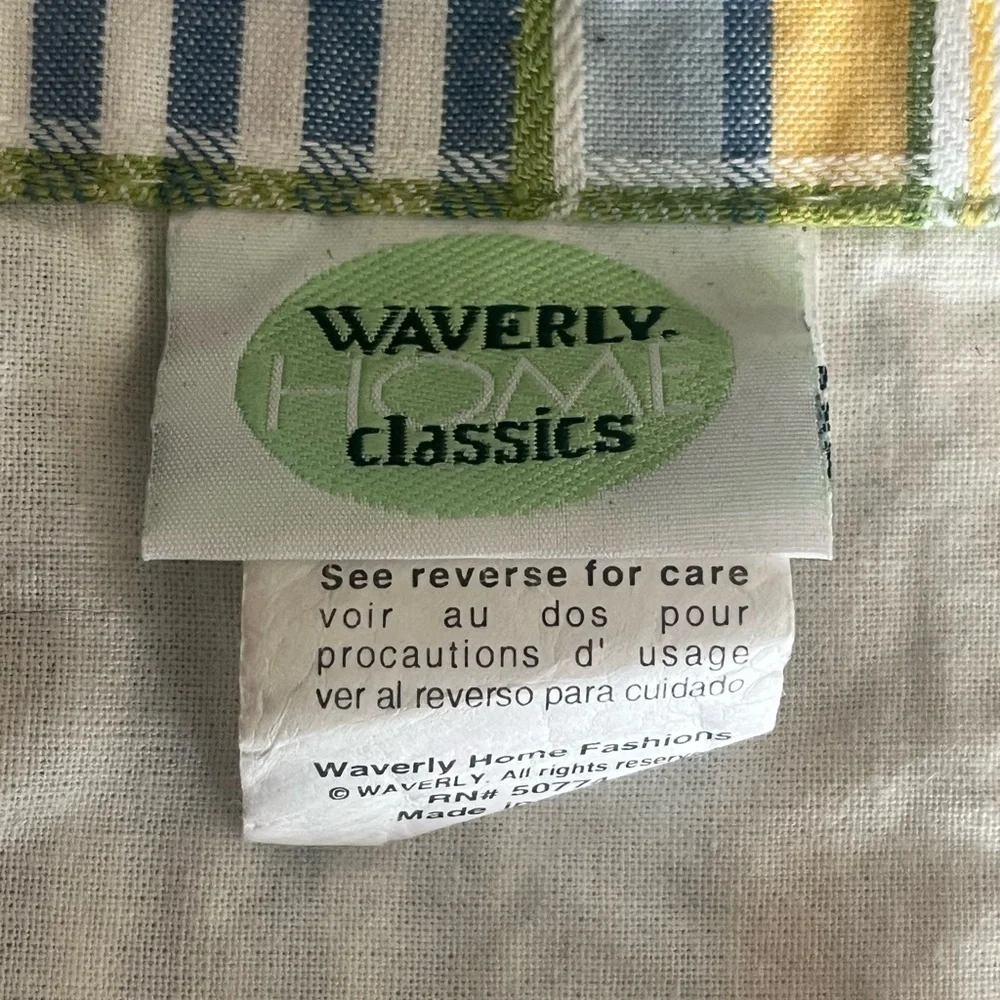 Waverly Classics Scalloped Valance Pocket Rod Opening 76x16